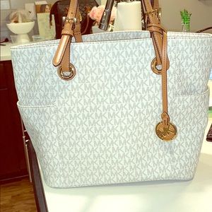 White Michael Kors purse